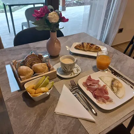 & Breakfast Olmo Tondo Гостевой дом 3*