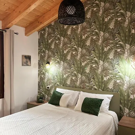 & Breakfast Olmo Tondo Πανσιόν